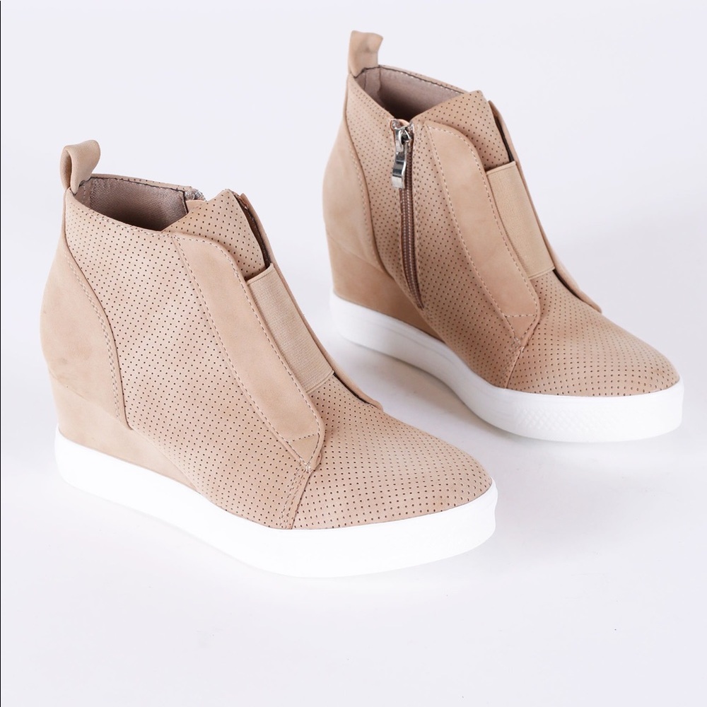 Shopriffraff Street Chic Wedge Sneaker